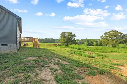 Exterior - 4611 Window Cliff Rd, Baxter, TN 38544 photo 5 of 8