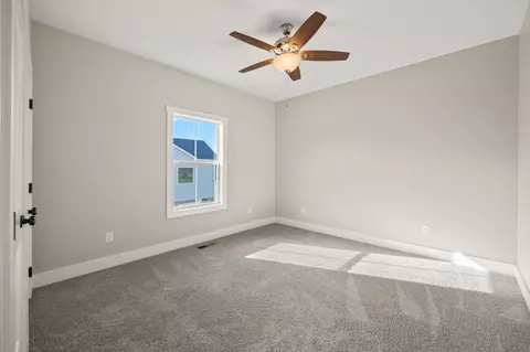 Bedroom - 4611 Window Cliff Rd, Baxter, TN 38544 photo 5 of 6