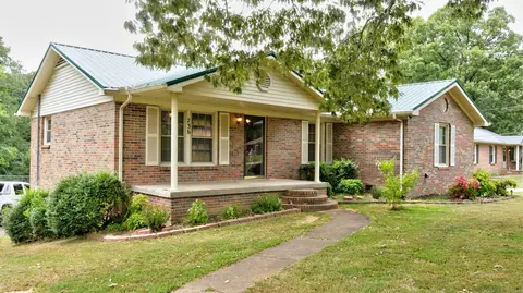 736 Arrowhead Dr, New Johnsonville, TN 37134