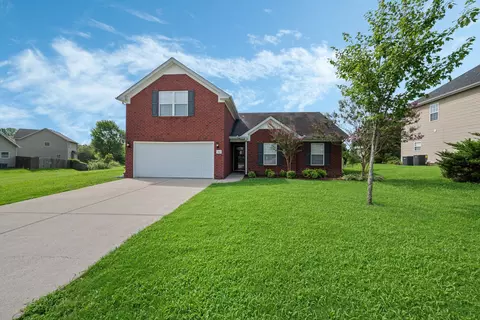 2083 Longhunter Chase Dr, Spring Hill, TN 37174