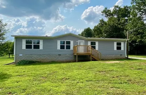 124 Leland Pryor Rd, Crossville, TN 38571