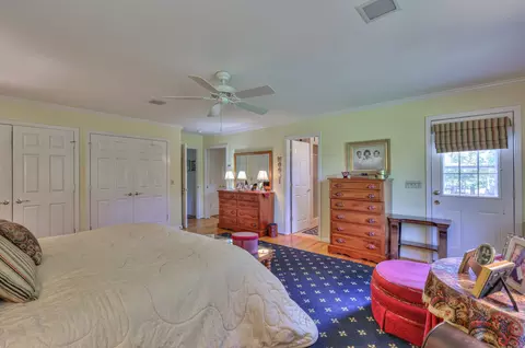 Bedroom - 2003 Riverview Dr, Murfreesboro, TN 37129 photo 3 of 8
