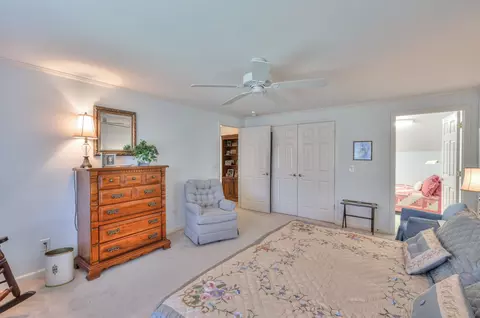 Bedroom - 2003 Riverview Dr, Murfreesboro, TN 37129 photo 7 of 8