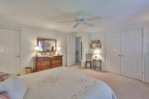 Bedroom - 2003 Riverview Dr, Murfreesboro, TN 37129 photo 4 of 8