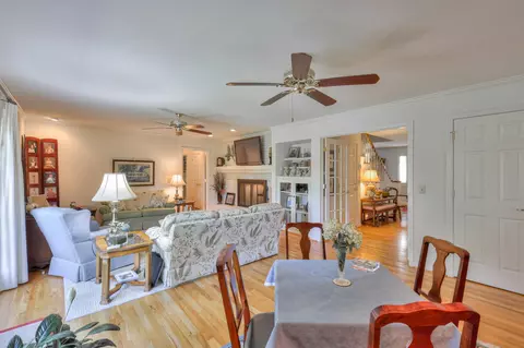 Dining - 2003 Riverview Dr, Murfreesboro, TN 37129 photo 6 of 8
