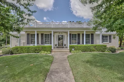 2003 Riverview Dr, Murfreesboro, TN 37129