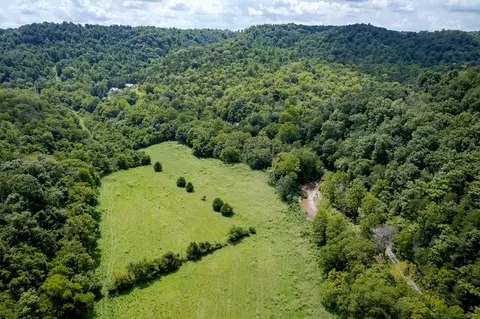 5697 Dry Creek Rd, Dowelltown, TN 37059