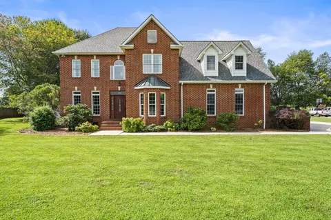 1026 Franklin Heights Dr, Winchester, TN 37398