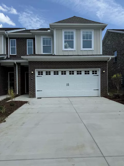 233 Duke Pvt Ct, Gallatin, TN 37066