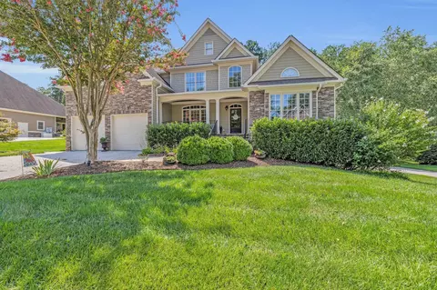11171 Captains Cove Dr, Soddy Daisy, TN 37379