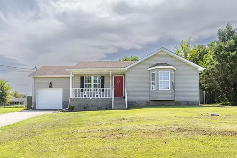 534 Indian Ave, Oak Grove, KY 42262