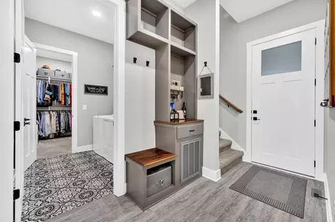 Entry Way - 218 Hammock Dr, Winchester, TN 37398 photo 6 of 6