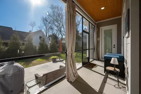 Exterior - 218 Hammock Dr, Winchester, TN 37398 photo 6 of 14