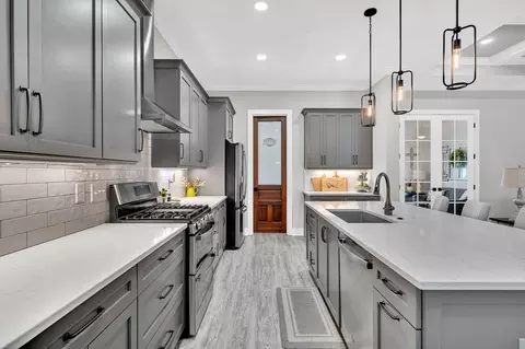Kitchen - 218 Hammock Dr, Winchester, TN 37398 photo 3 of 5