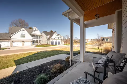 Exterior - 218 Hammock Dr, Winchester, TN 37398 photo 5 of 14