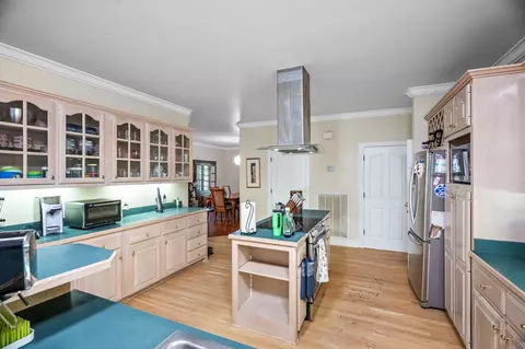 Kitchen - 2000 Palmer Dr, Springfield, TN 37172 photo 3 of 6