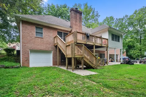 Exterior - 2000 Palmer Dr, Springfield, TN 37172 photo 8 of 15