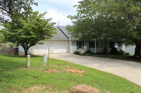2716 Preakness Dr, Cookeville, TN 38506