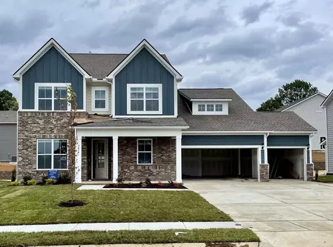 2616 Augusta Trace Dr, Columbia, TN 38401