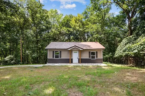 1526 Cumberland Heights Rd, Clarksville, TN 37040