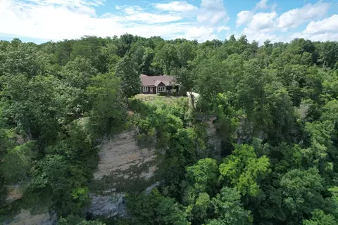 1597 Leatherwood Rd, White Bluff, TN 37187