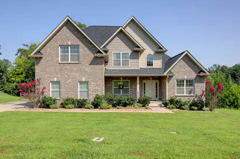 990 Red Bluff Way, Adams, TN 37010