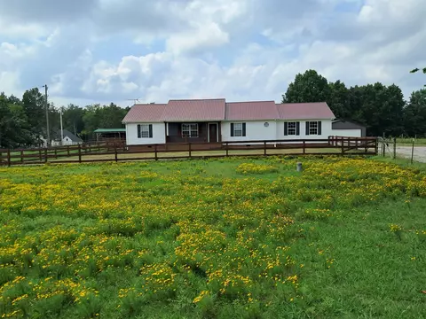 4120 Ball Ln, Chapel Hill, TN 37034