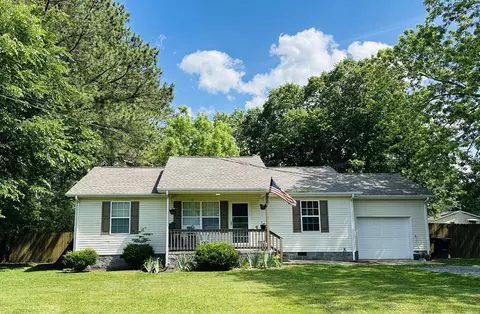 1112 E Grundy St, Tullahoma, TN 37388