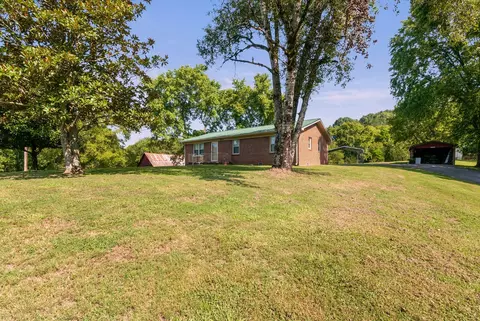 526 Chicken Creek Rd, Frankewing, TN 38459
