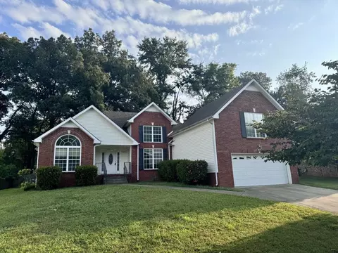 3119 Holly Pt, Clarksville, TN 37043