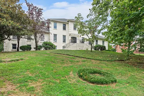 30 Compton Trce, Nashville, TN 37215