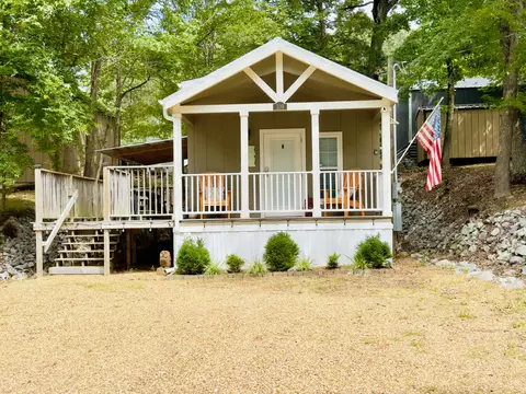 109 Windemere Dr, Springville, TN 38256