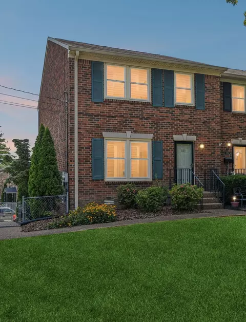 101 Woodcraft Ct, Nashville, TN 37214