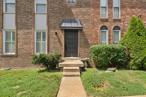 407 Huntington Ridge Dr, Nashville, TN 37211