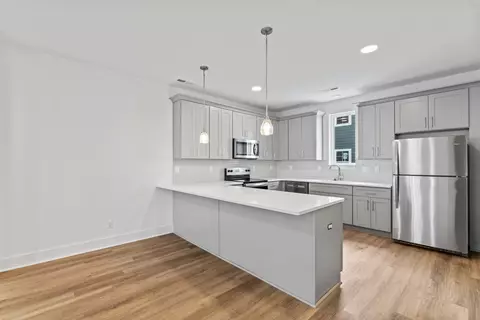 700 N Dupont Ave #307, Madison, TN 37115