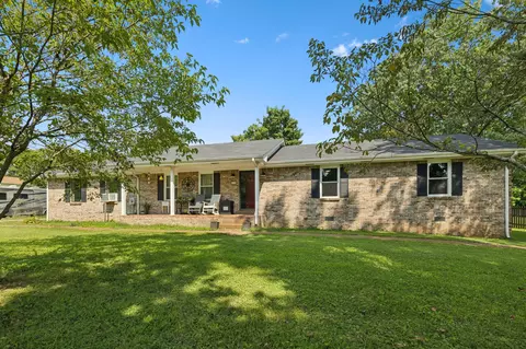 831 Harden St, Gallatin, TN 37066