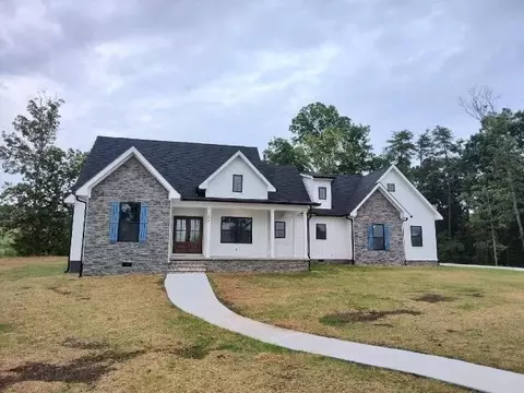 280 Blue Sky Dr, Dayton, TN 37321