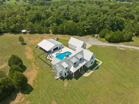 842 Murray Rd, Rockvale, TN 37153