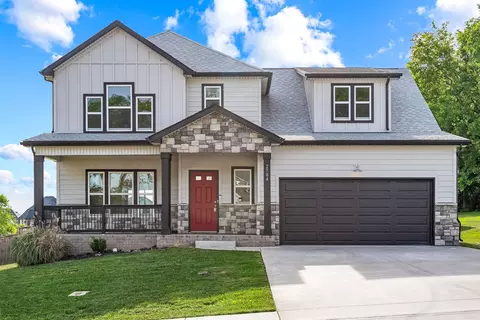 2704 Remington Trce, Clarksville, TN 37043