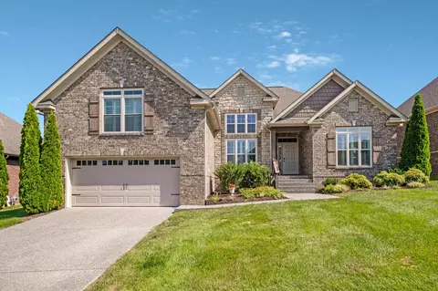 4005 Madrid Dr, Spring Hill, TN 37174
