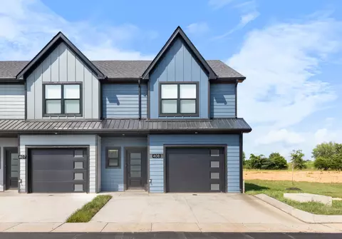 408 Jonathan Wade Cir, Clarksville, TN 37043