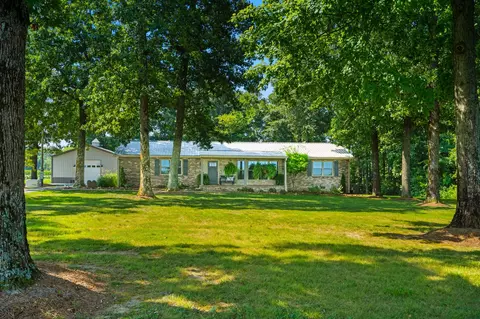 7069 N Pitt Rd, Springfield, TN 37172