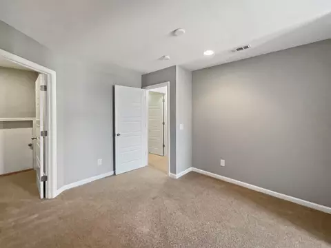 Bedroom - 3529 Learning Ln, Murfreesboro, TN 37128 photo 3 of 4