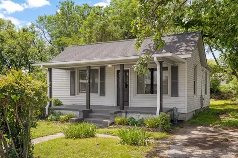 2104 E 05th St, Chattanooga, TN 37404