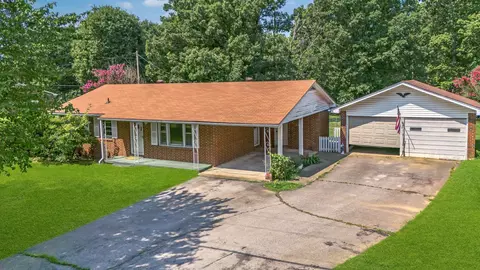 130 Payne Springs Rd, Dickson, TN 37055