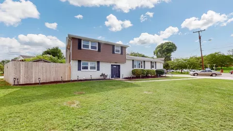 2761 Park Dale Dr, Nashville, TN 37217