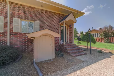 600 W Broad St, Decherd, TN 37324 photo 51