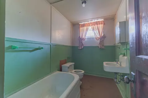600 W Broad St, Decherd, TN 37324 photo 44