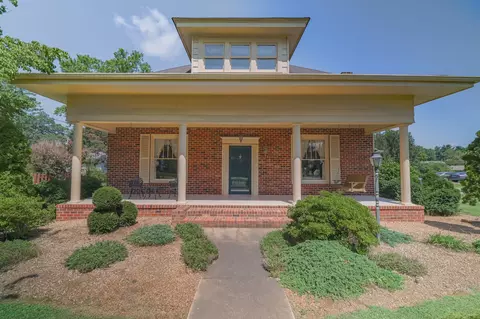 600 W Broad St, Decherd, TN 37324 photo 3