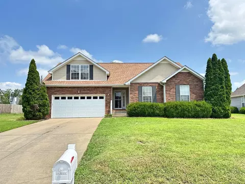 3930 Stella Dr, Clarksville, TN 37040